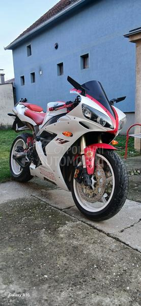 Yamaha R1