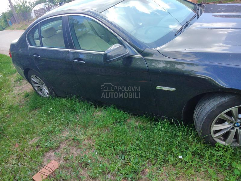 Delovi za BMW 520