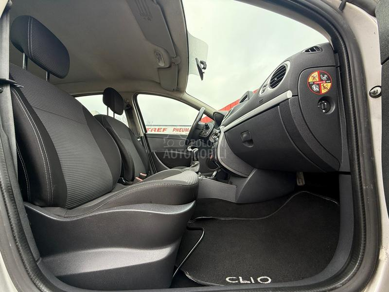 Renault Clio 1.2b t.o.p