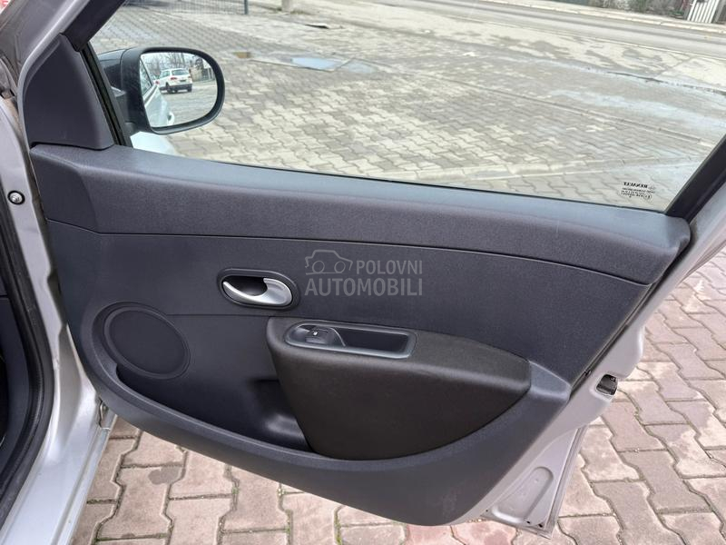 Renault Clio 1.2b t.o.p