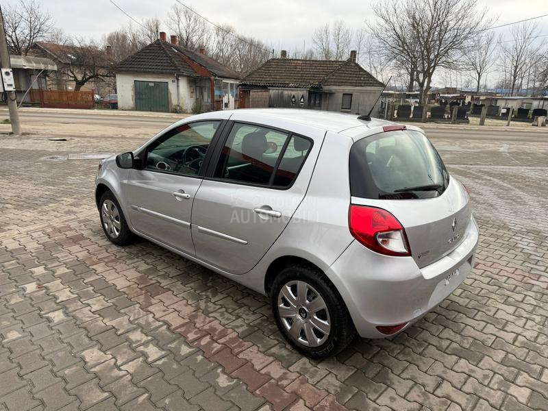 Renault Clio 1.2b t.o.p
