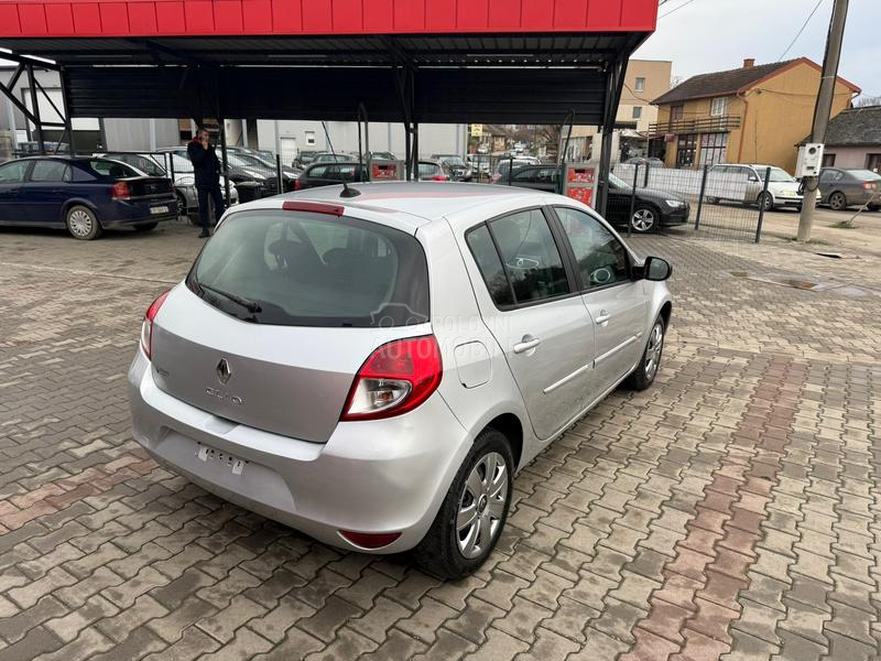 Renault Clio 1.2b t.o.p