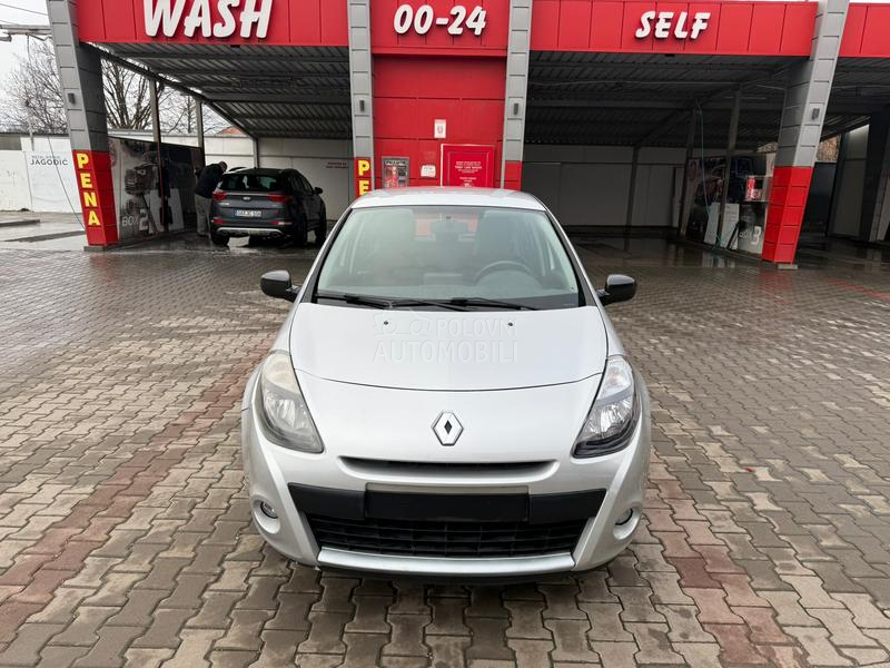 Renault Clio 1.2b t.o.p