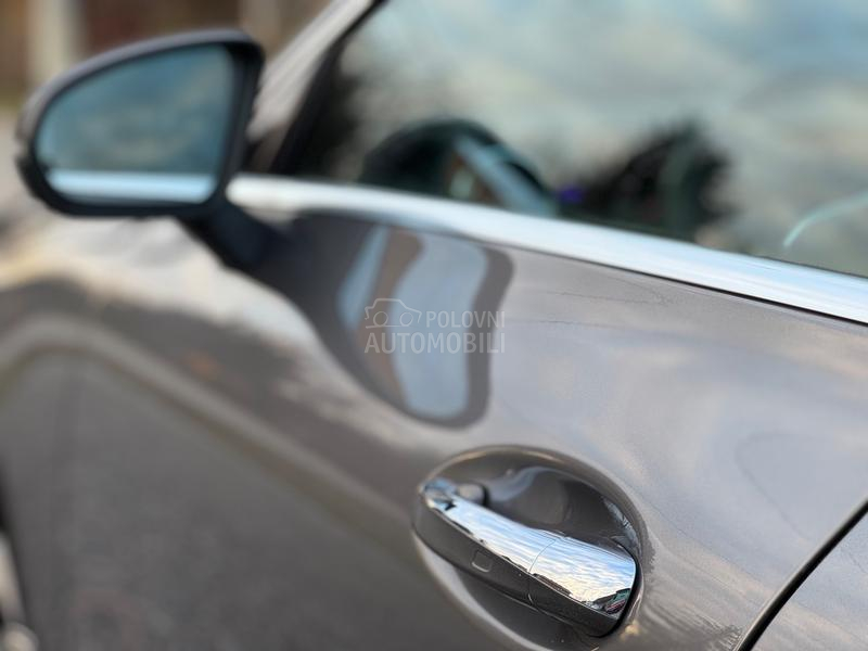 Mercedes Benz CLA 180 d PANO/MB/MEMO