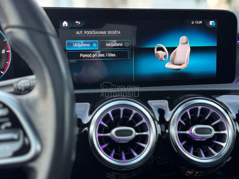 Mercedes Benz CLA 180 d PANO/MB/MEMO