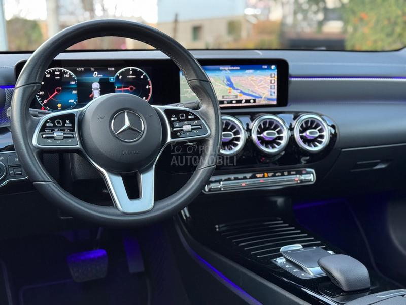 Mercedes Benz CLA 180 d PANO/MB/MEMO