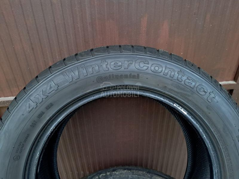 Continental 235/60 R18 Zimska