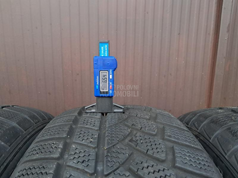 Continental 235/60 R18 Zimska