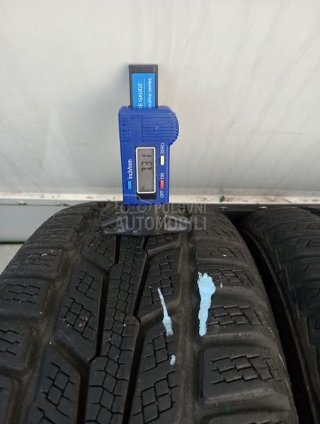 Semperit 185/60 R15 Zimska