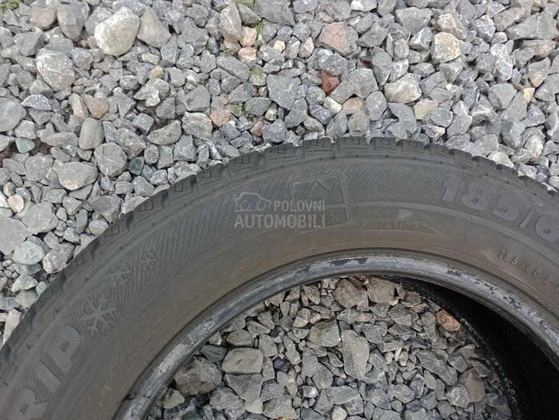 Semperit 185/60 R15 Zimska