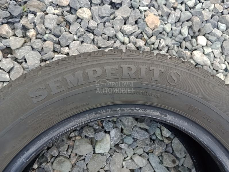 Semperit 185/60 R15 Zimska
