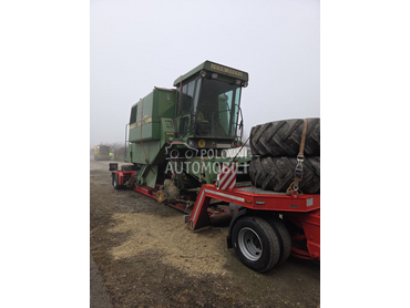 John Deere 1068H