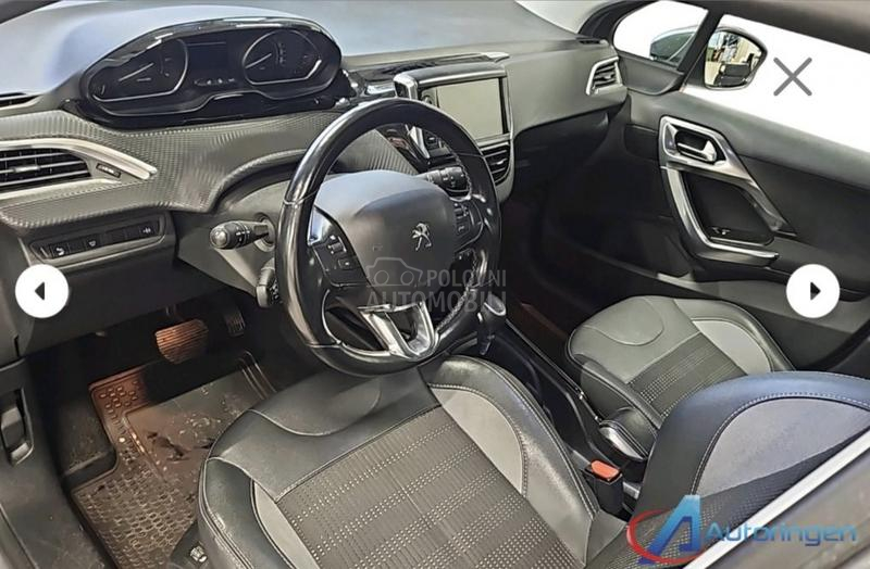 Peugeot 2008 Auto.110hkkamera