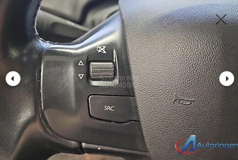 Peugeot 2008 Auto.110hkkamera