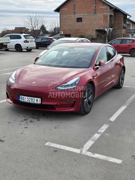 Tesla Model 3 Long Range AWD