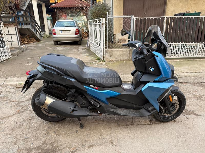 BMW C400X
