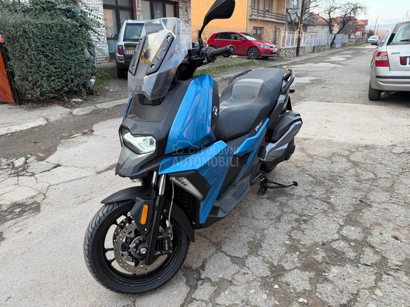 BMW C400X
