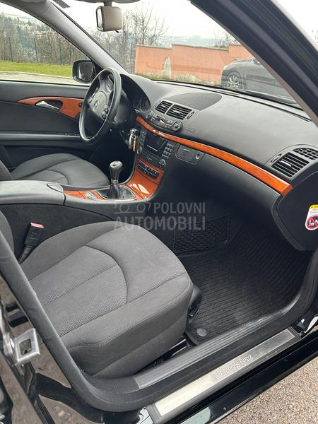 Mercedes Benz E 200 