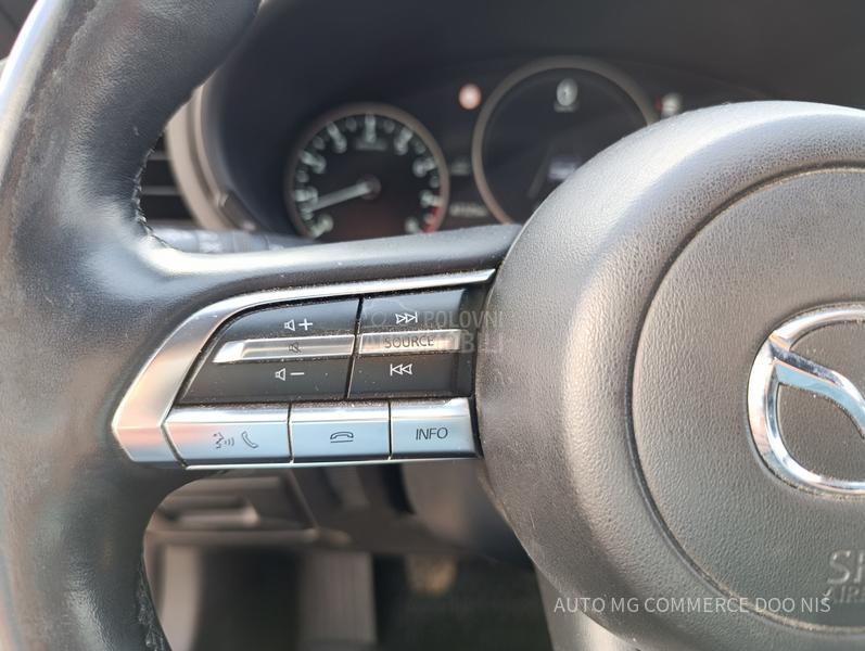 Mazda 3 G122 CENTRE LINE