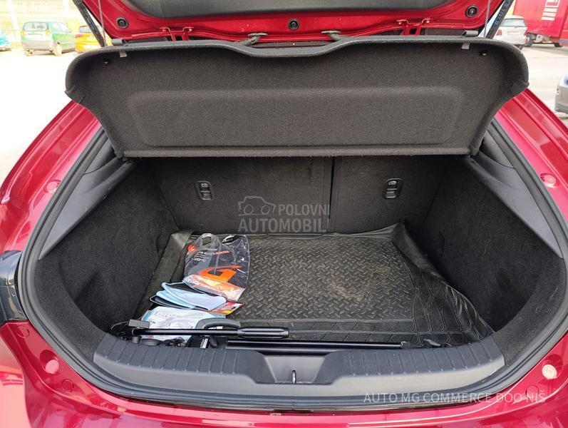 Mazda 3 G122 CENTRE LINE