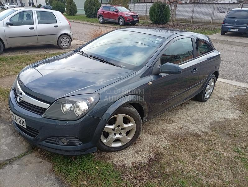 Opel Astra H GTC