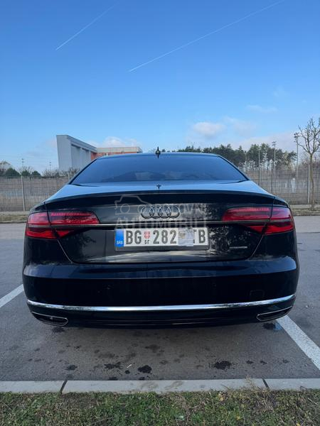 Audi A8 Matrix