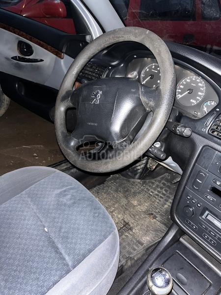 Peugeot 406 