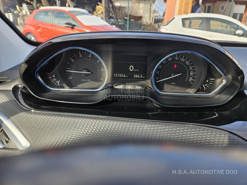 Peugeot 2008 1.2 PureTech