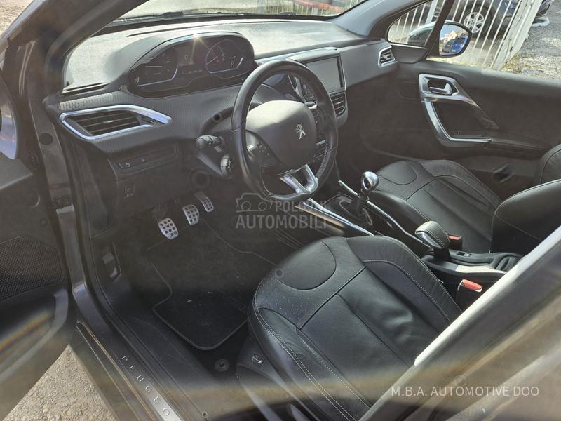 Peugeot 2008 1.2 PureTech