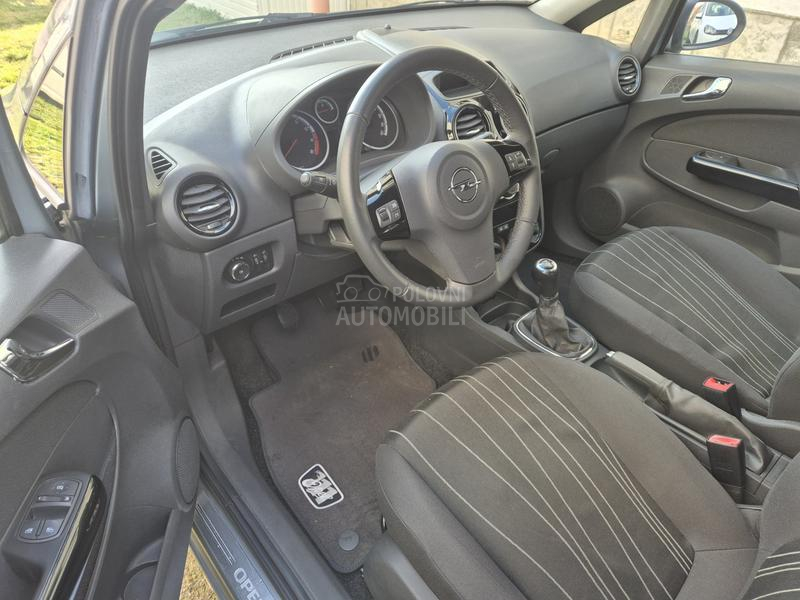 Opel Corsa D 