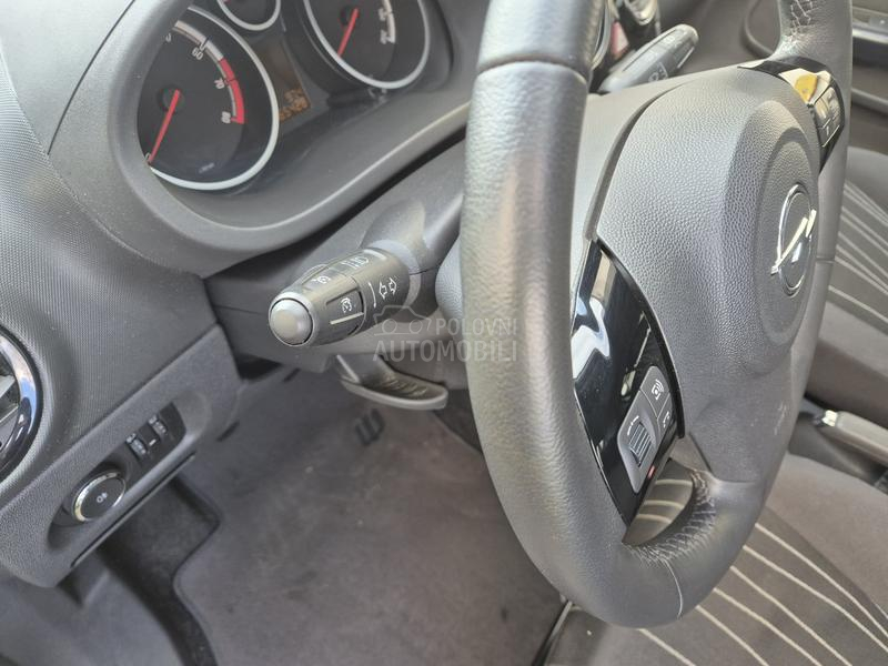Opel Corsa D 
