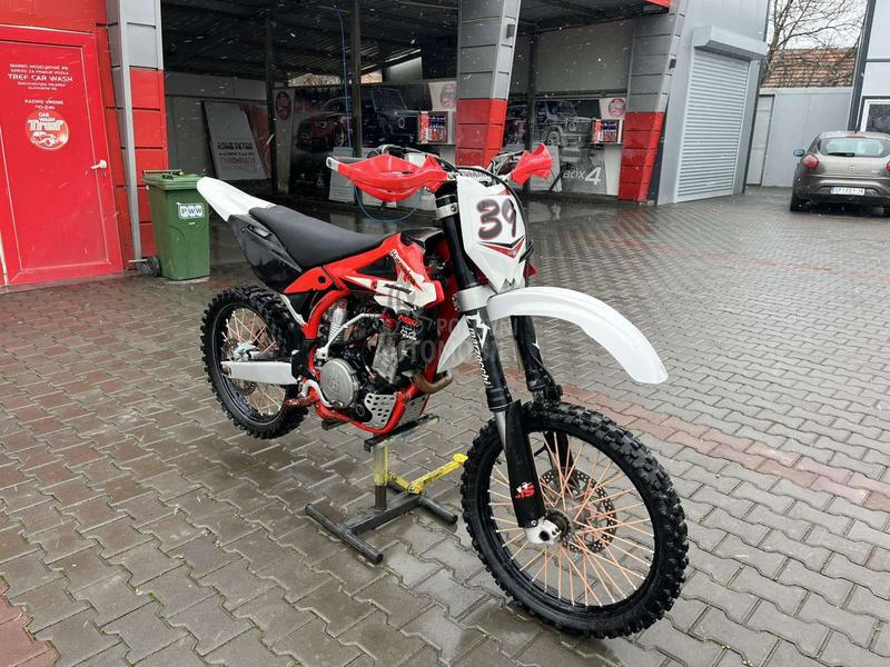 Husqvarna 250