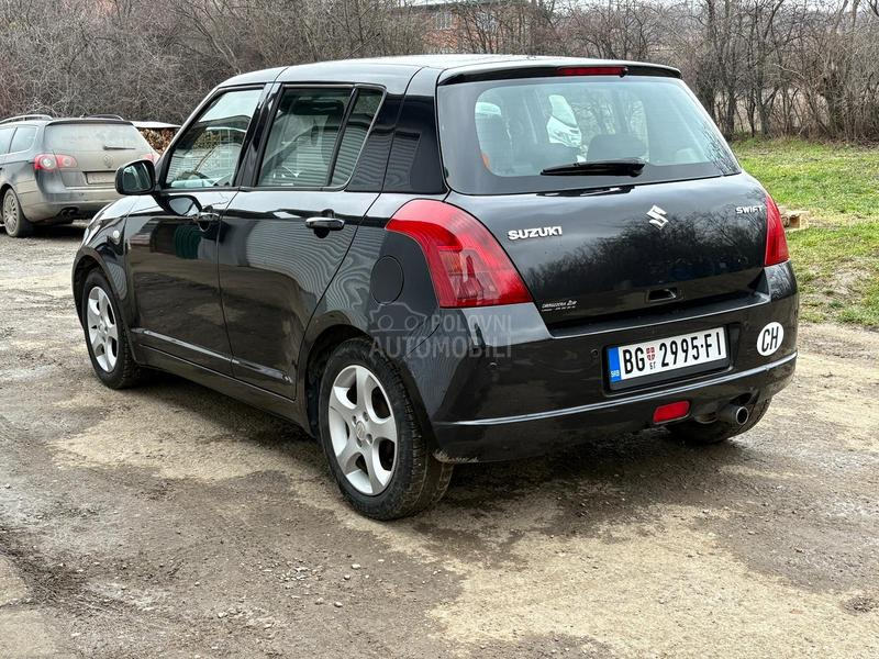 Suzuki Swift 1.5