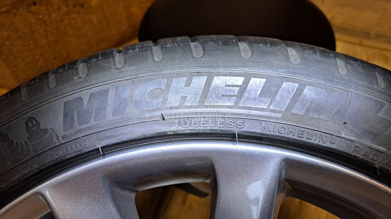 Michelin 215/45 R18 Letnja