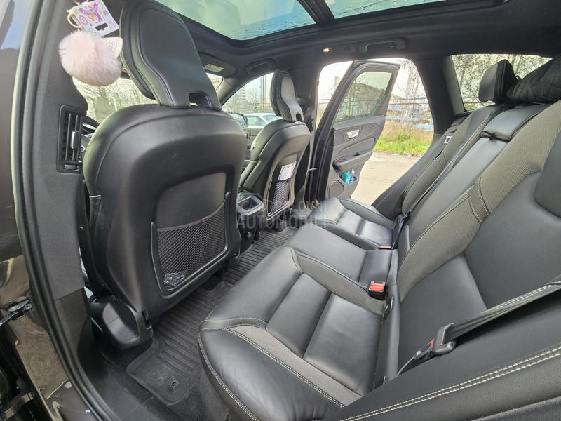 Volvo XC60 AWD B4 D plus dark