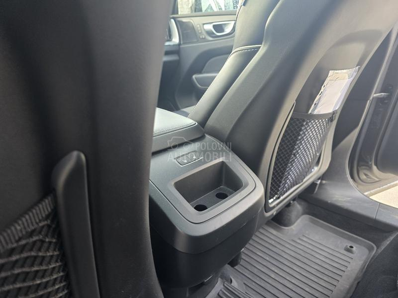 Volvo XC60 AWD B4 D plus dark