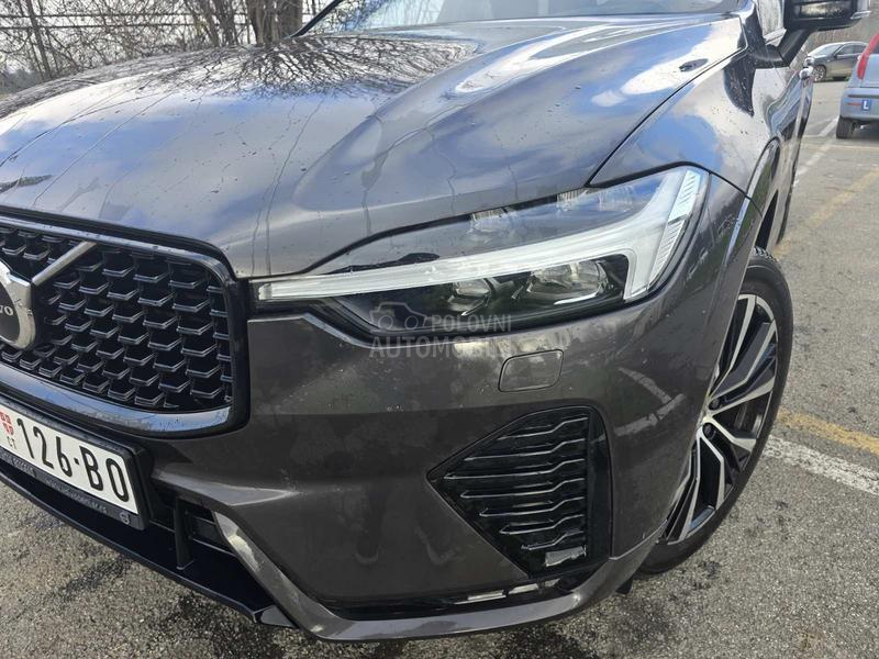 Volvo XC60 AWD B4 D plus dark