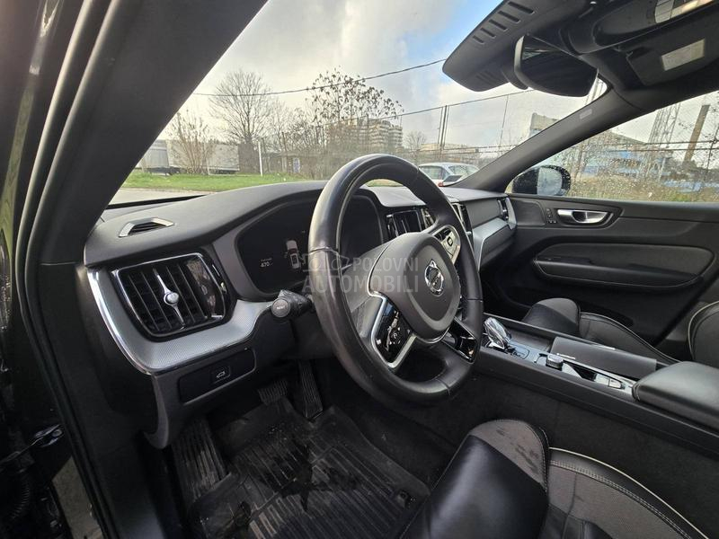 Volvo XC60 AWD B4 D plus dark