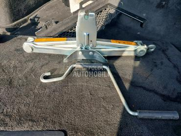 dizalica za Nissan Juke, Qashqai