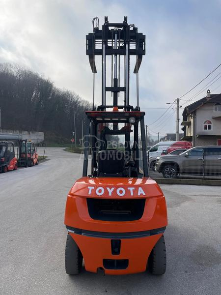 Toyota 4,5 tona Pozicioner