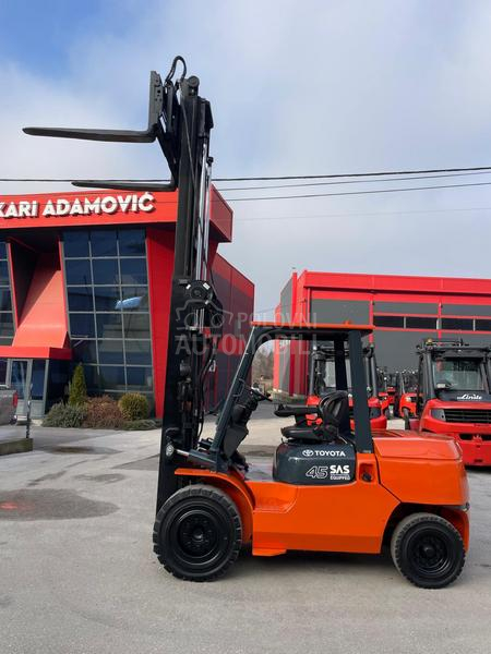 Toyota 4,5 tona Pozicioner