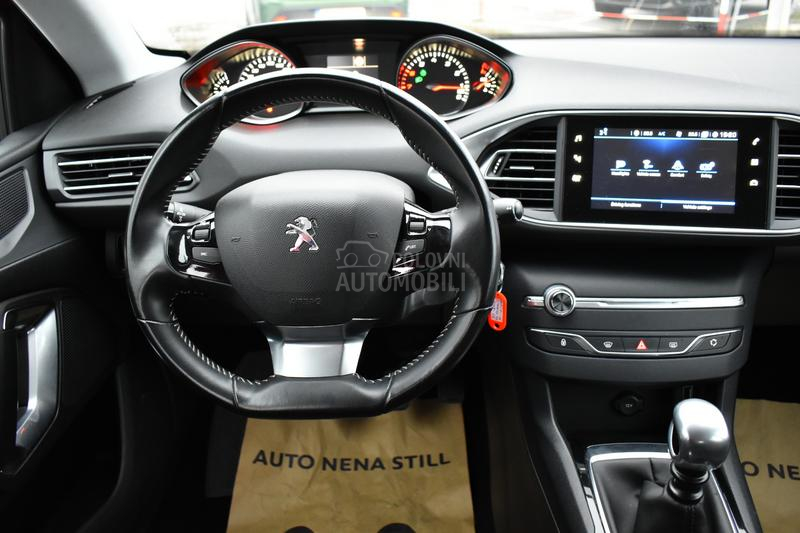 Peugeot 308 Active 1.2 MT