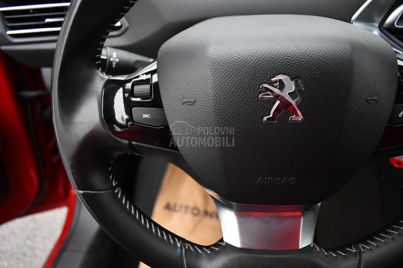 Peugeot 308 Active 1.2 MT