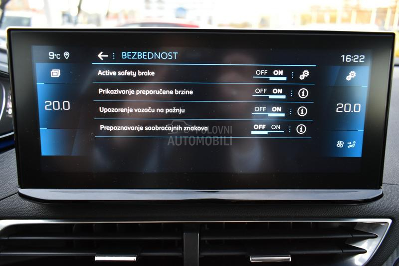 Peugeot 3008 1.2 Active AT