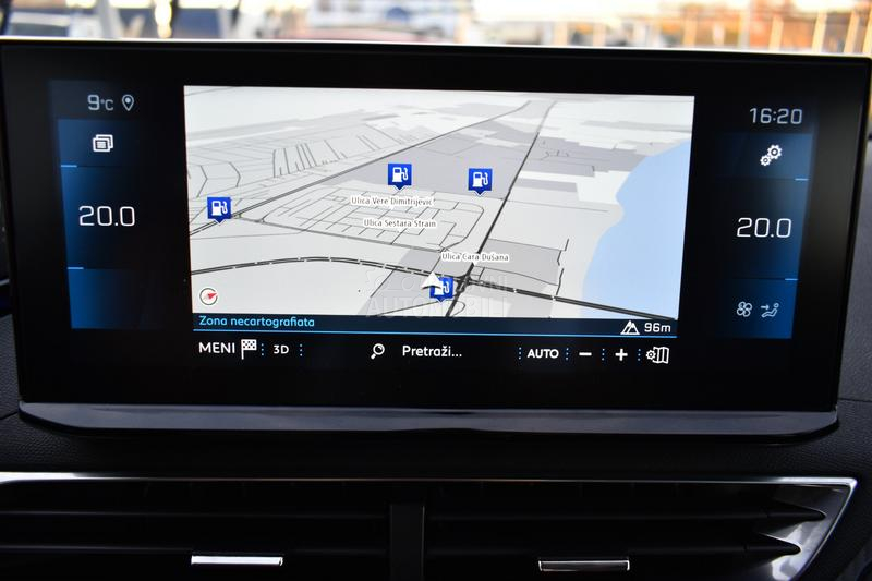 Peugeot 3008 1.2 Active AT