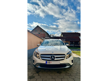Mercedes Benz GLA 220 