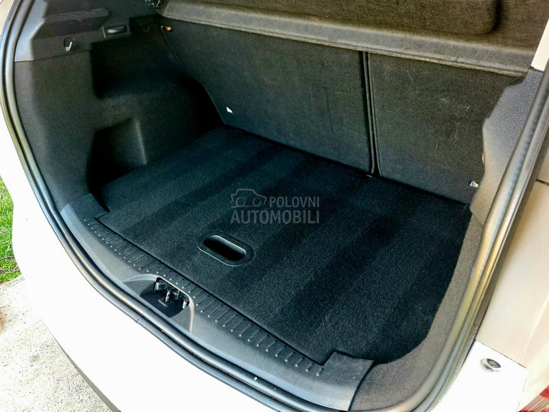 Ford B-Max Titanium CH