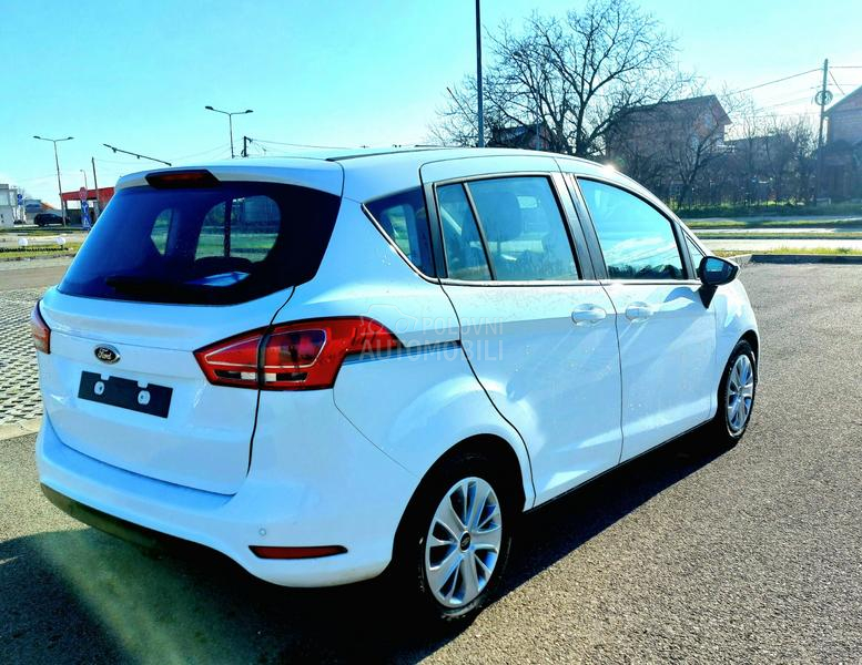 Ford B-Max Titanium CH