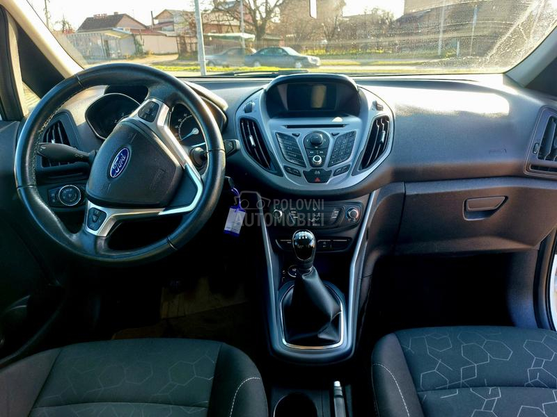 Ford B-Max Titanium CH