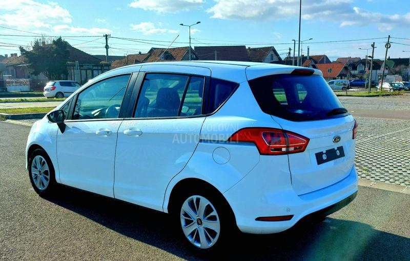 Ford B-Max Titanium CH